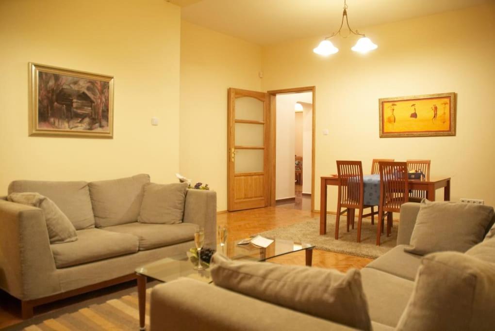 Alegra Apartment In Sofia Downtown מראה חיצוני תמונה